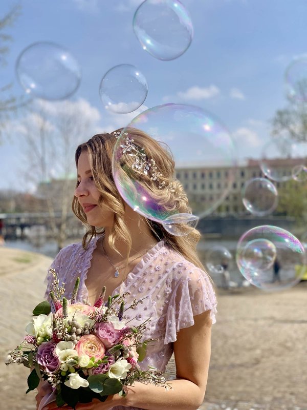 Comment interpréter les métaphores dans la poésie de Charles Baudelaire ?